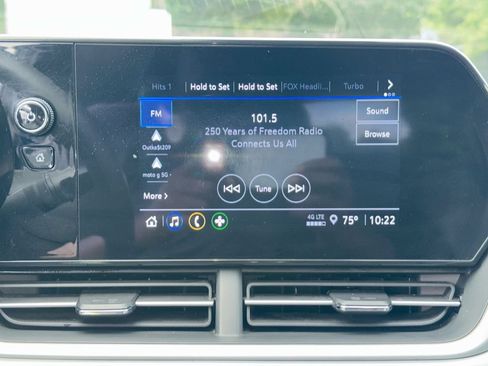 Used 2025 Chevrolet Trax LS w/ LS Convenience Package FWD image 26