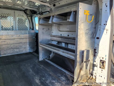 Used 2016 Ford Transit 250 130 Low Roof w/ Exterior Upgrade Package image 20