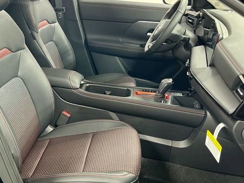 New 2026 Nissan Kicks SR w/ SR Premium Package image 23