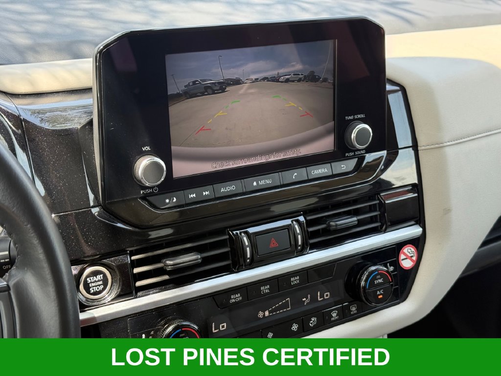 Used 2024 Nissan Pathfinder SV FWD image 16