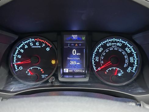 Used 2020 Toyota Tacoma SR image 23