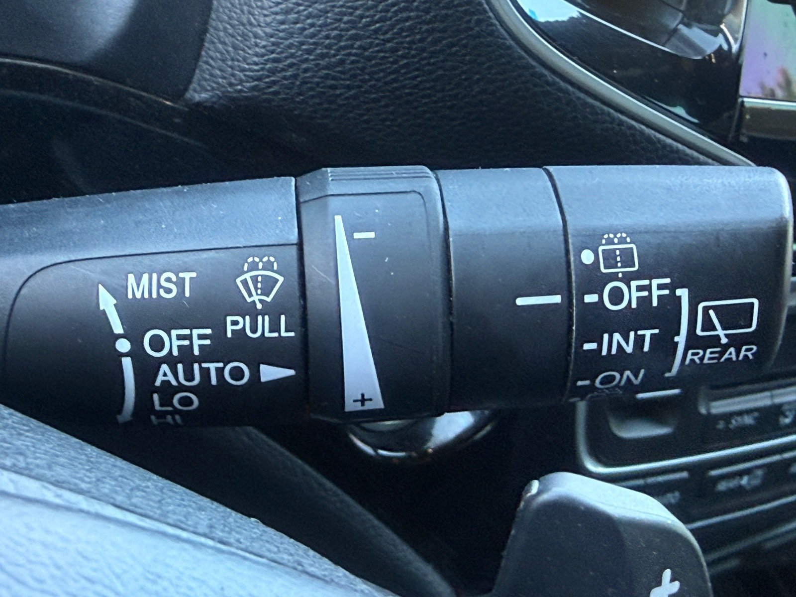 Used 2020 Honda Pilot Black Edition image 29