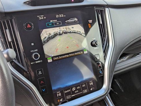 Used 2022 Subaru Outback Limited image 16