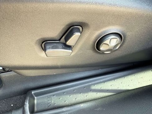 New 2026 Chrysler Pacifica Select w/ S Appearance Package FWD image 20
