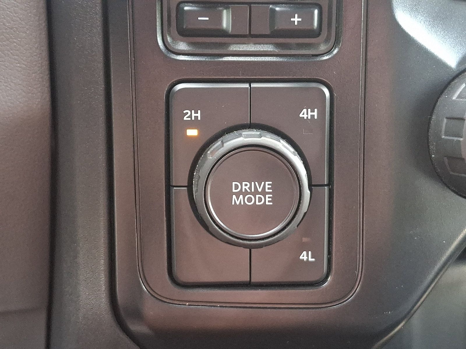 Certified 2025 Ford F250 XLT AWD/4WD image 23
