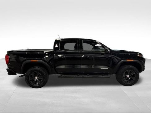 Used 2024 GMC Canyon Elevation w/ Convenience Package AWD/4WD image 4
