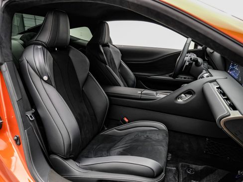 Used 2021 Lexus LC 500 Coupe w/ Performance Package RWD image 47