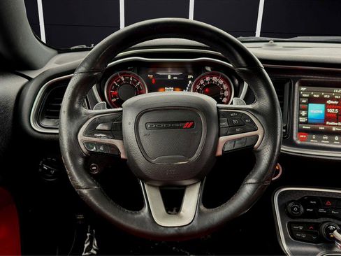 Used 2017 Dodge Challenger R/T Scat Pack w/ Leather Interior Group image 16