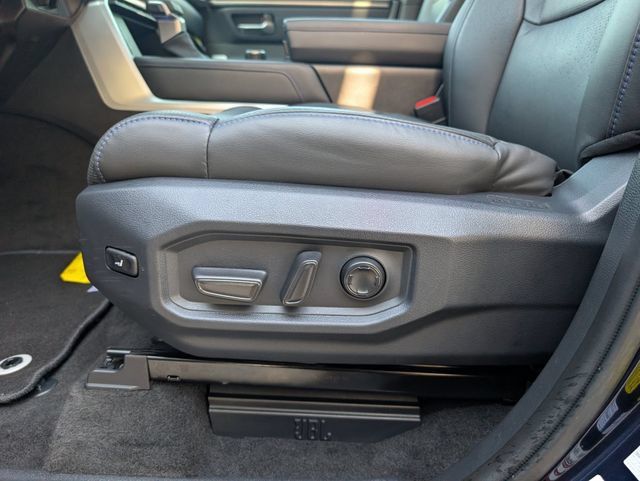 Used 2025 Toyota Tundra Platinum AWD/4WD image 21