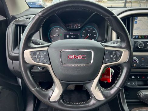 Used 2021 GMC Canyon Denali image 40