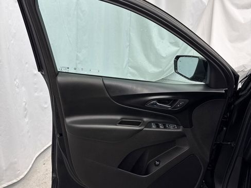 Used 2019 Chevrolet Equinox LT image 12