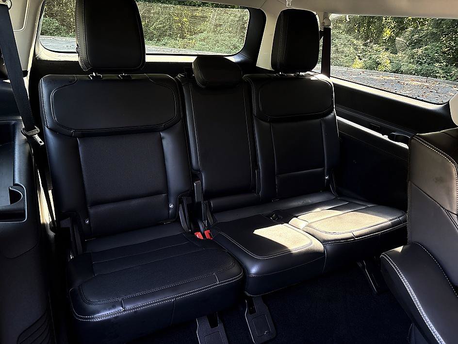 Used 2025 Ford Expedition Max Platinum AWD/4WD image 23