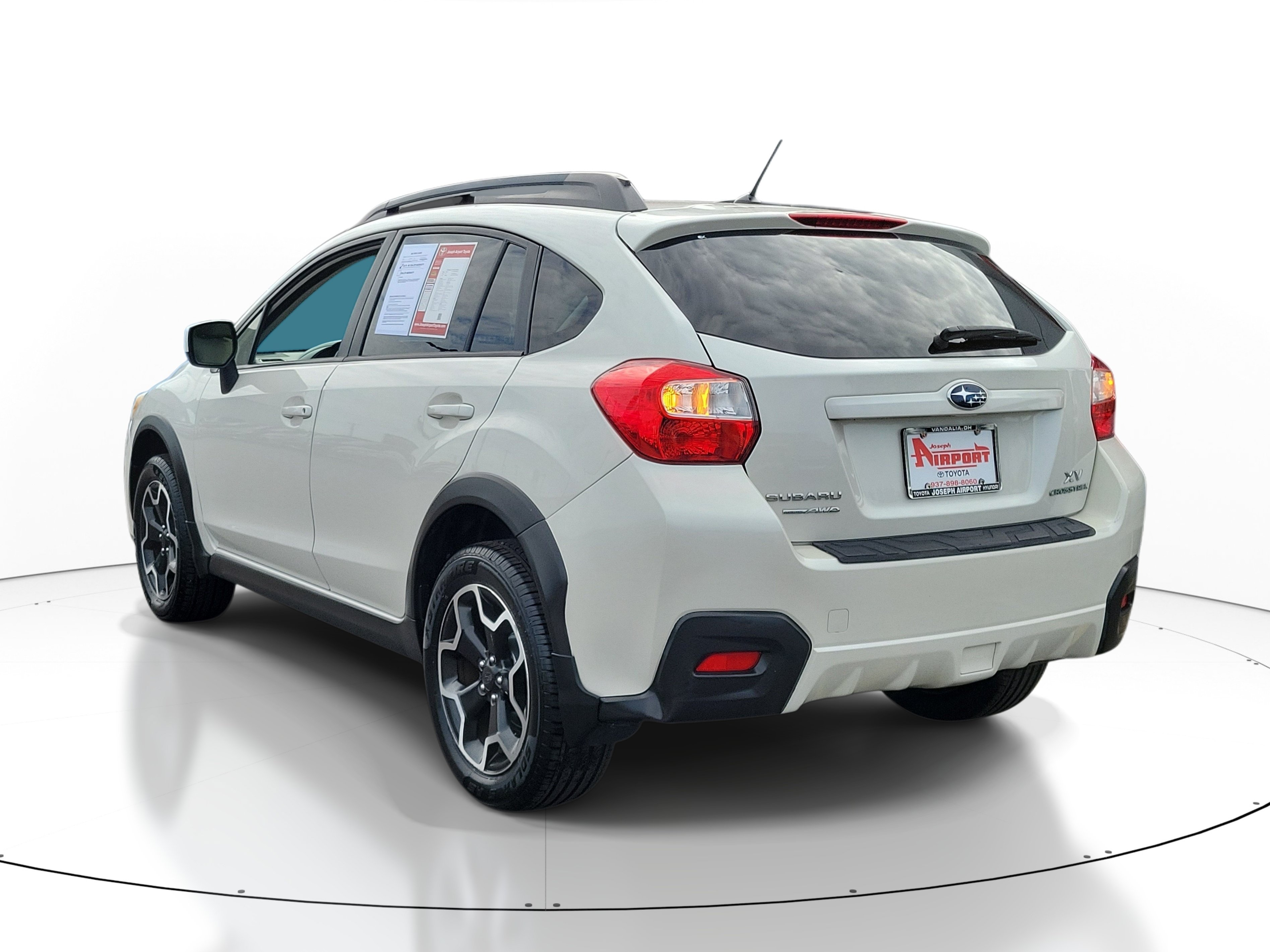 Used 2014 Subaru Crosstrek 2.0i Premium w/ Moonroof Package AWD/4WD image 3