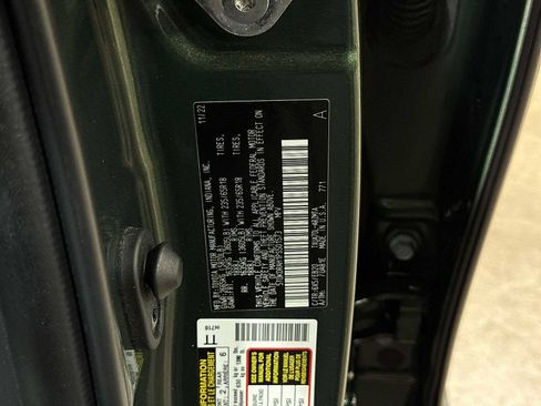 Used 2023 Toyota Highlander XLE image 14