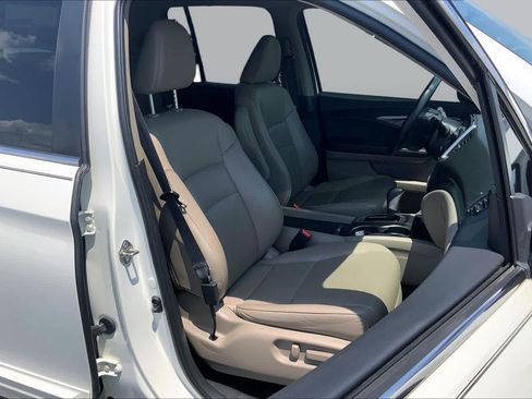 Used 2019 Honda Ridgeline RTL-T image 9
