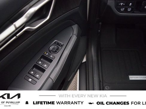 New 2026 Kia Sportage EX image 27