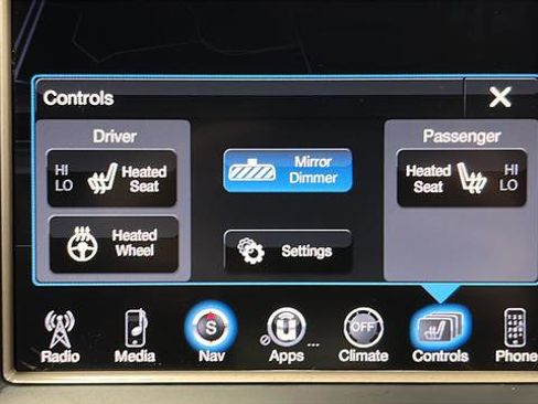 Used 2016 Jeep Grand Cherokee Laredo 75th Anniversary image 27