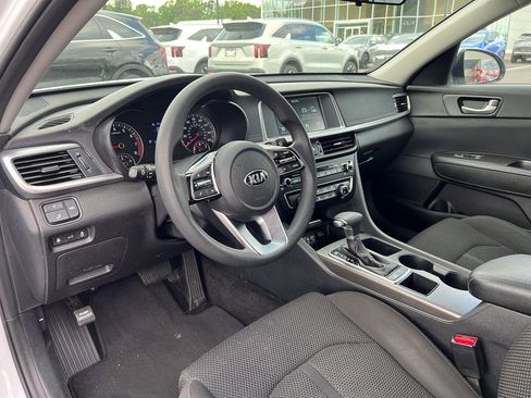 Used 2019 Kia Optima LX FWD image 12