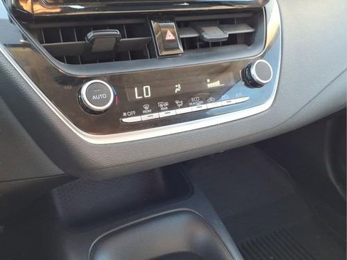 Used 2023 Toyota Corolla LE w/ LE Convenience Package image 21