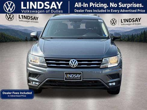 Used 2018 Volkswagen Tiguan SE FWD image 3