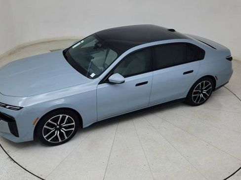 Used 2025 BMW 740i xDrive 740i xDrive w/ Premium Package image 78