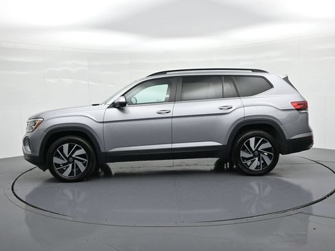 Used 2026 Volkswagen Atlas SE FWD image 9