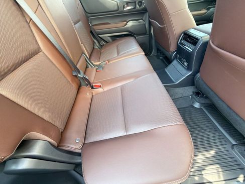 Used 2025 Toyota Land Cruiser w/ Premium Package image 31