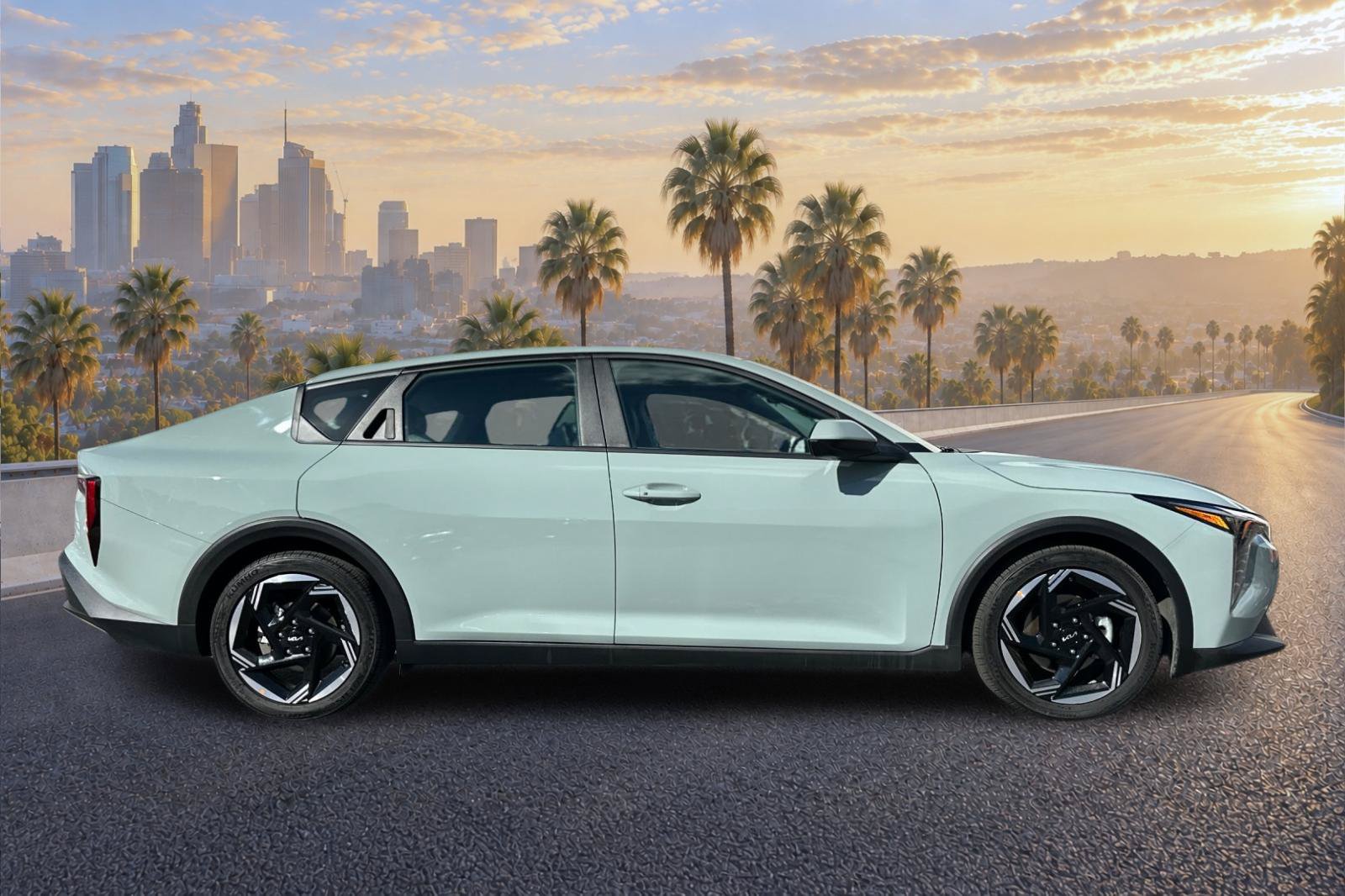 Used 2025 Kia K4 EX FWD image 3