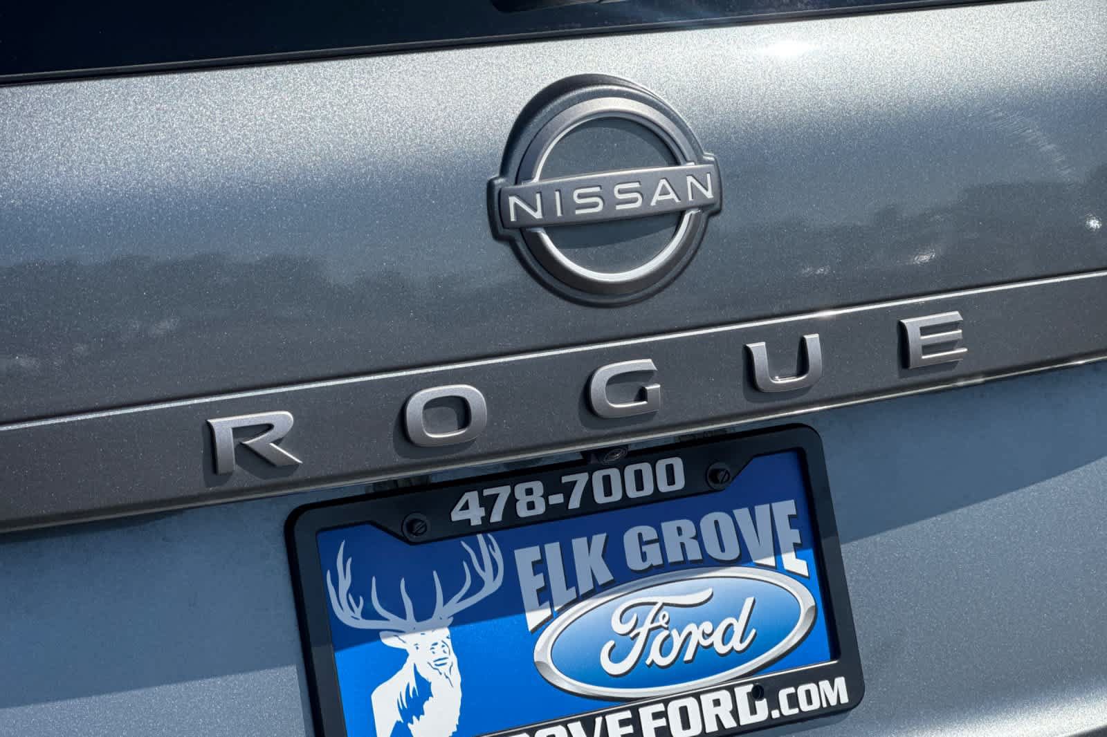 Used 2025 Nissan Rogue SV FWD image 27