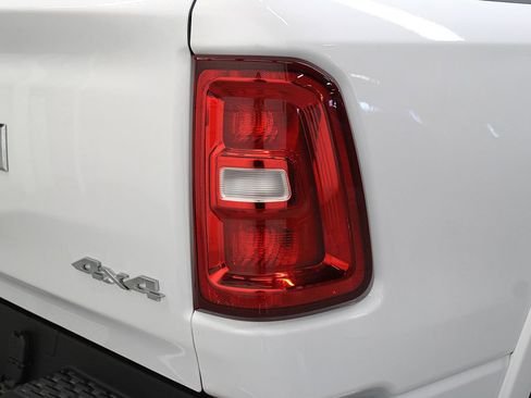 New 2026 RAM 1500 4x4 Crew Cab image 42