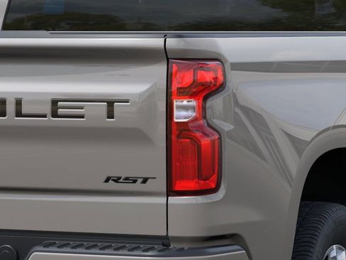 New 2026 Chevrolet Silverado 1500 RST w/ Z71 Off-Road Package AWD/4WD image 11