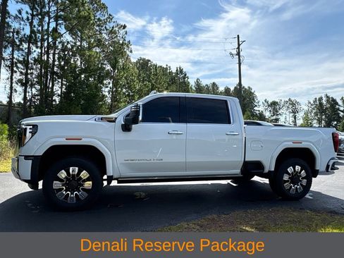 Used 2025 GMC Sierra 2500 Denali w/ Denali Reserve Package AWD/4WD image 7