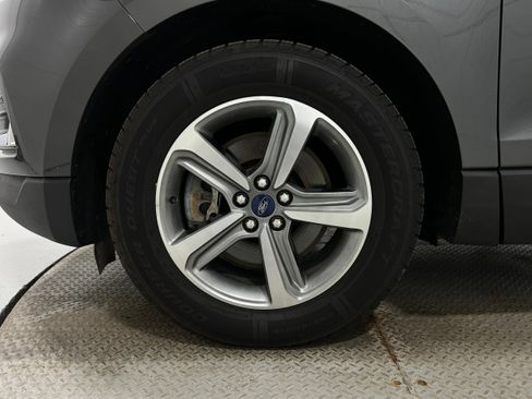 Used 2020 Ford Edge SEL w/ Cold Weather Package AWD/4WD image 35