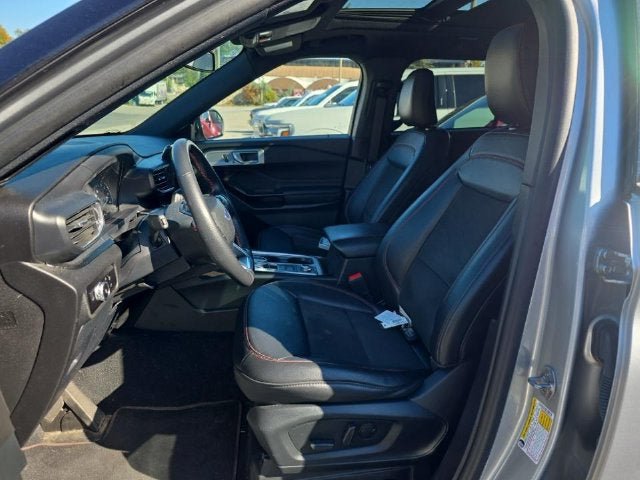 Used 2023 Ford Explorer ST-Line w/ Class IV Trailer Tow Package AWD/4WD image 18