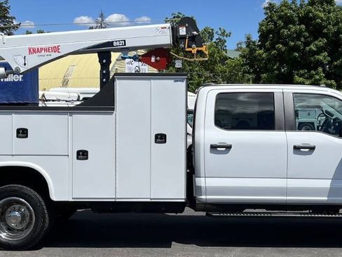 Used 2025 Ford F550 4x4 Crew Cab Super Duty image 4