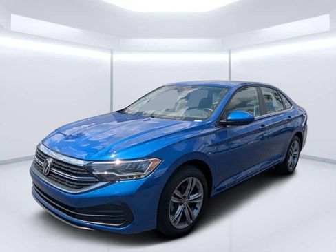 Used 2024 Volkswagen Jetta SE FWD image 7