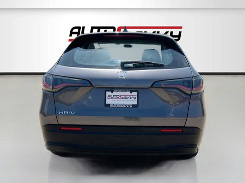Used 2023 Honda HR-V LX image 6