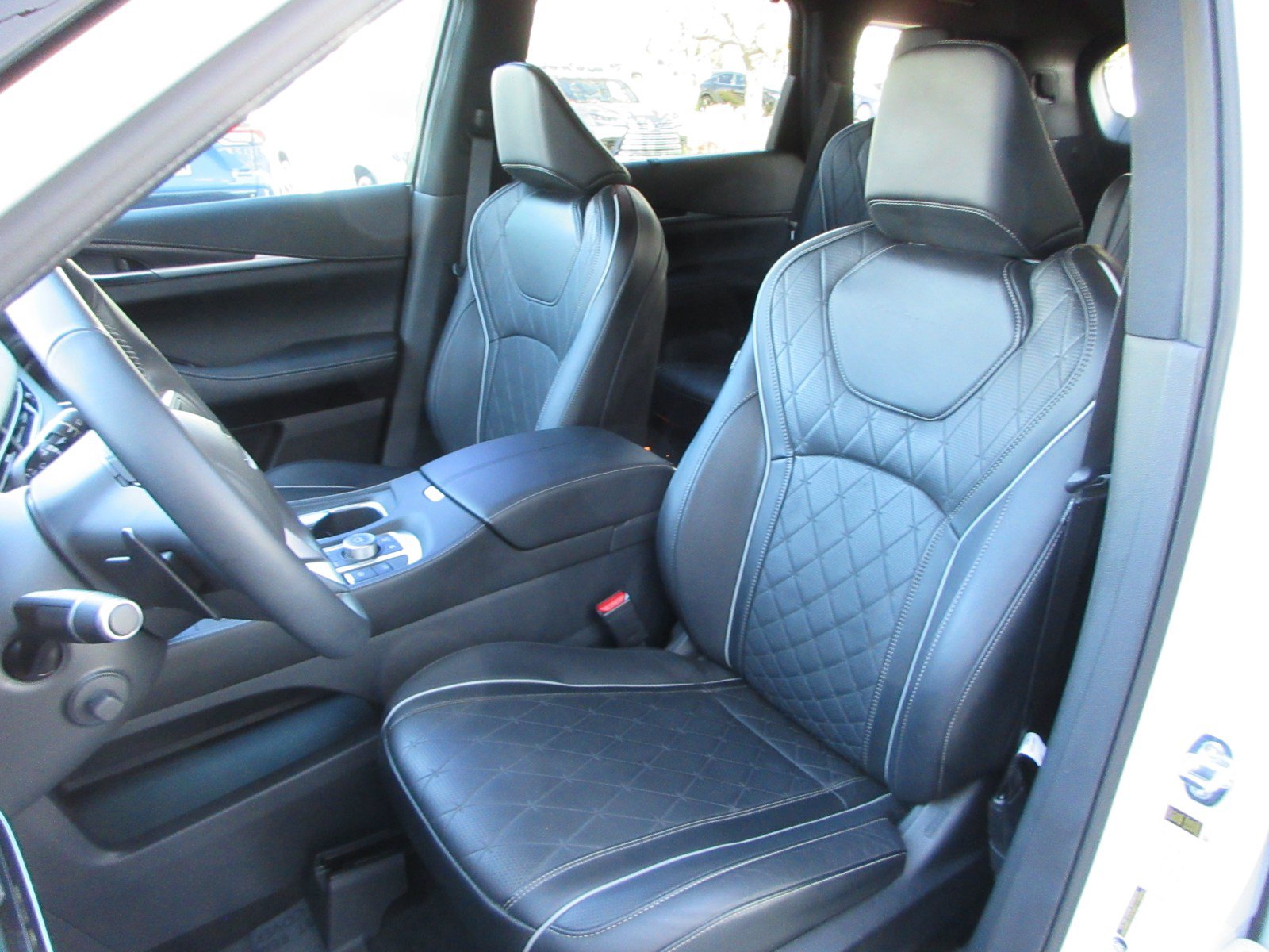 Used 2025 INFINITI QX60 Autograph w/ Cargo Package AWD/4WD image 39