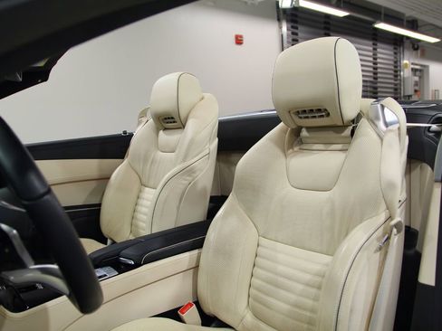 Certified 2018 Mercedes-Benz SL 550 image 4