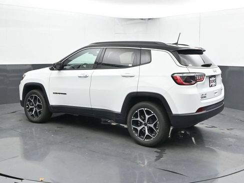 Used 2025 Jeep Compass Limited AWD/4WD image 9