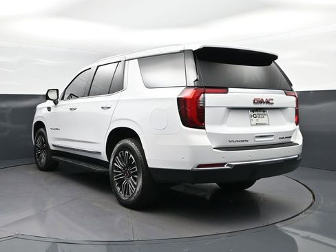 Used 2025 GMC Yukon Elevation w/ LPO, Elevation Black Package AWD/4WD image 5