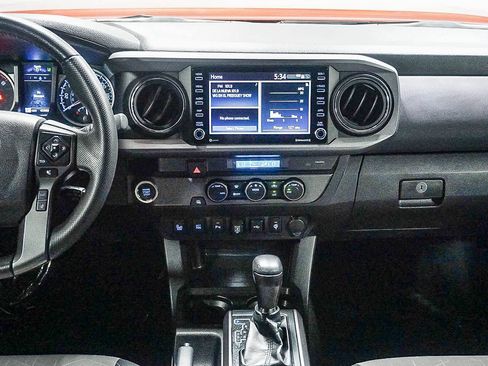 Certified 2022 Toyota Tacoma TRD Off-Road w/ Technology Package RWD image 15