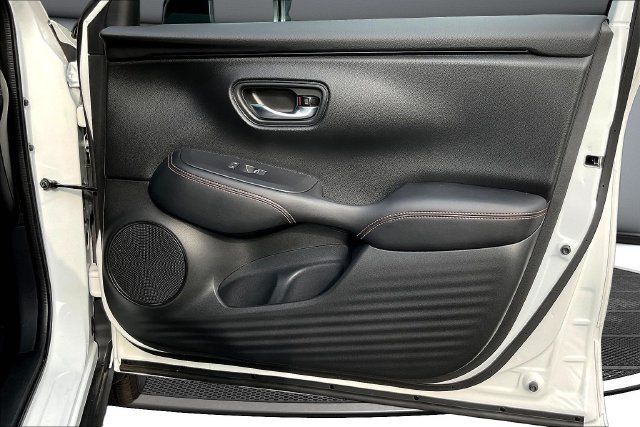 Certified 2026 Honda HR-V Sport image 28