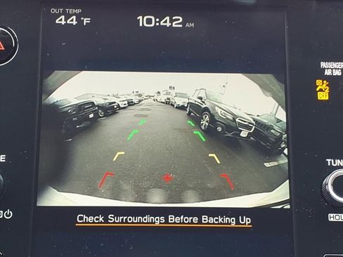 Used 2021 Subaru Legacy Premium image 9