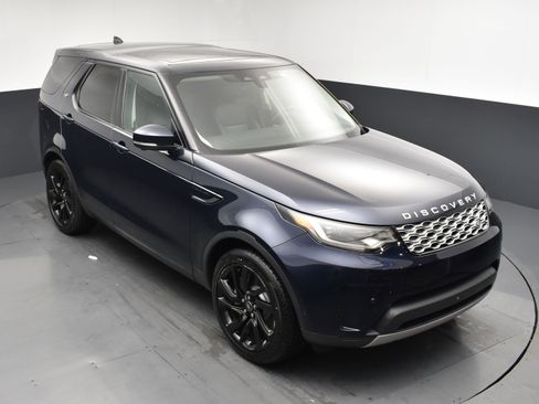 Used 2023 Land Rover Discovery S image 21