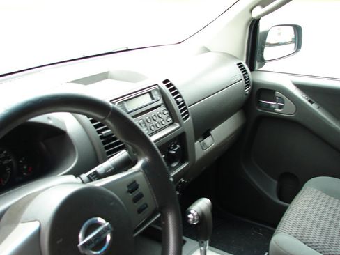Used 2007 Nissan Frontier SE image 7