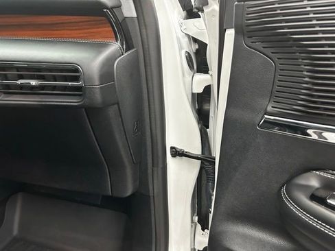 Used 2022 Lincoln Corsair Reserve w/ Elements Package image 37