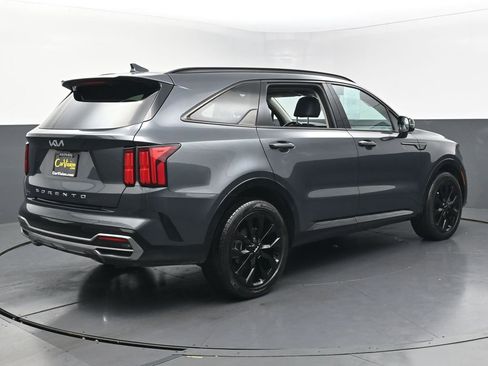 Used 2022 Kia Sorento SX image 5