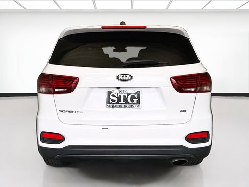 Used 2020 Kia Sorento LX FWD image 5