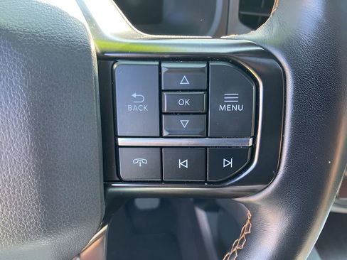 Used 2023 Ford Expedition Platinum image 18